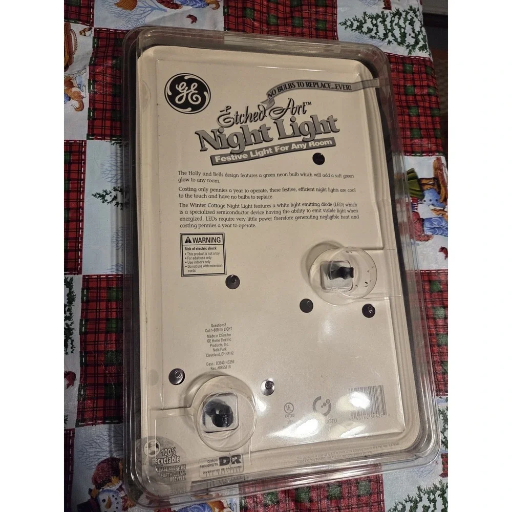 GE Etched Art Christmas Night Light Unopened